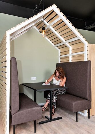 Cabane de l'espace coworking de l'Espace Entreprendre