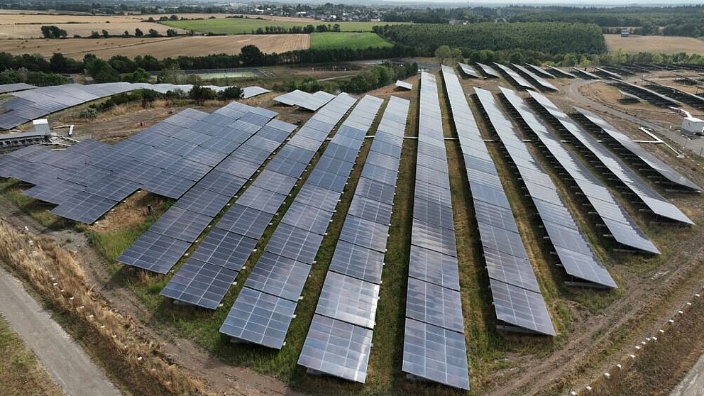 Vue aérienne de la centrale photovoltaïque du Pays d'Ancenis