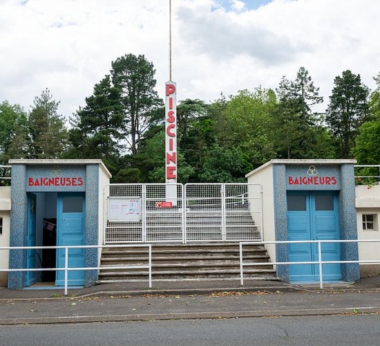 Façade de la piscine Alexandre Braud