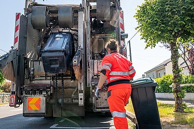 Camion de collecte des déchets