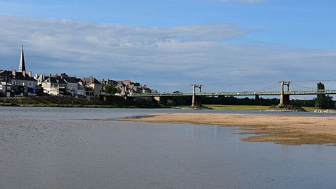 Ingrandes-Le Fresne sur Loire, sa plage et son pont