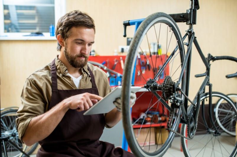 Réparateur vélo